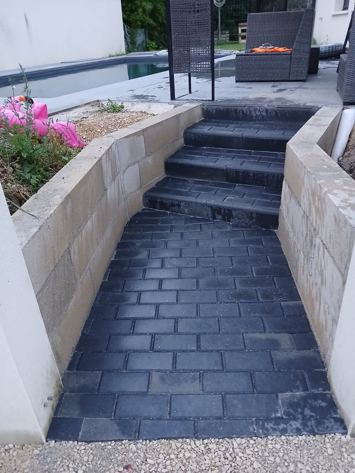 Réalisation de murets, d'escaliers et d'une terrasse