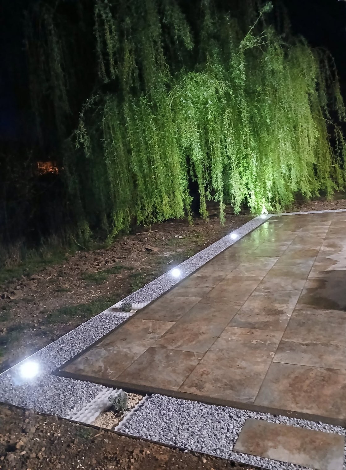 Création et aménagement d'une terrasse lumineuse