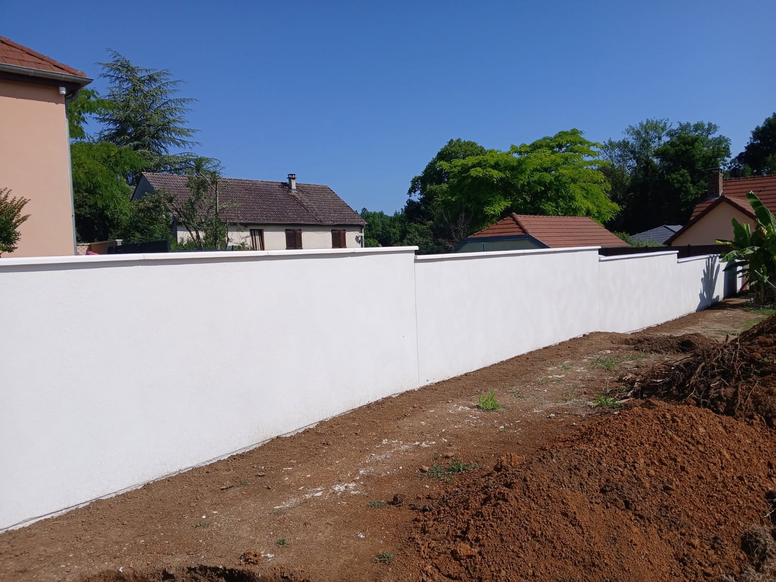 Construction d'un mur : fondations, maçonnerie, enduit ou crépi