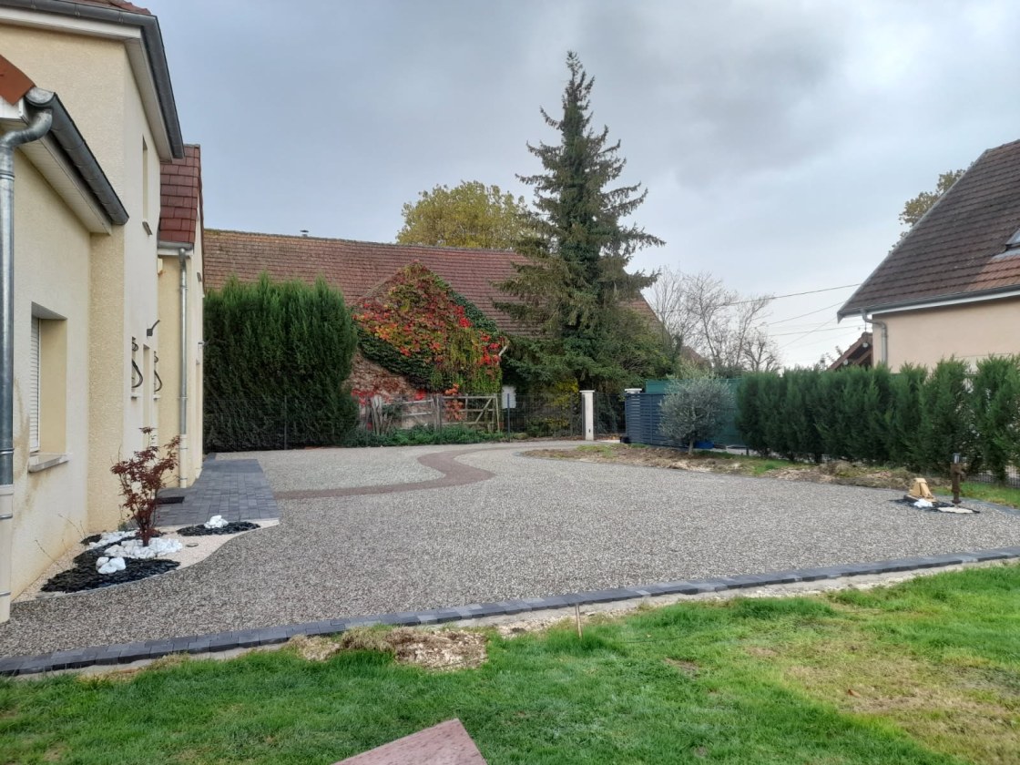 Aménagement paysager, dallage et pavage d'une cour