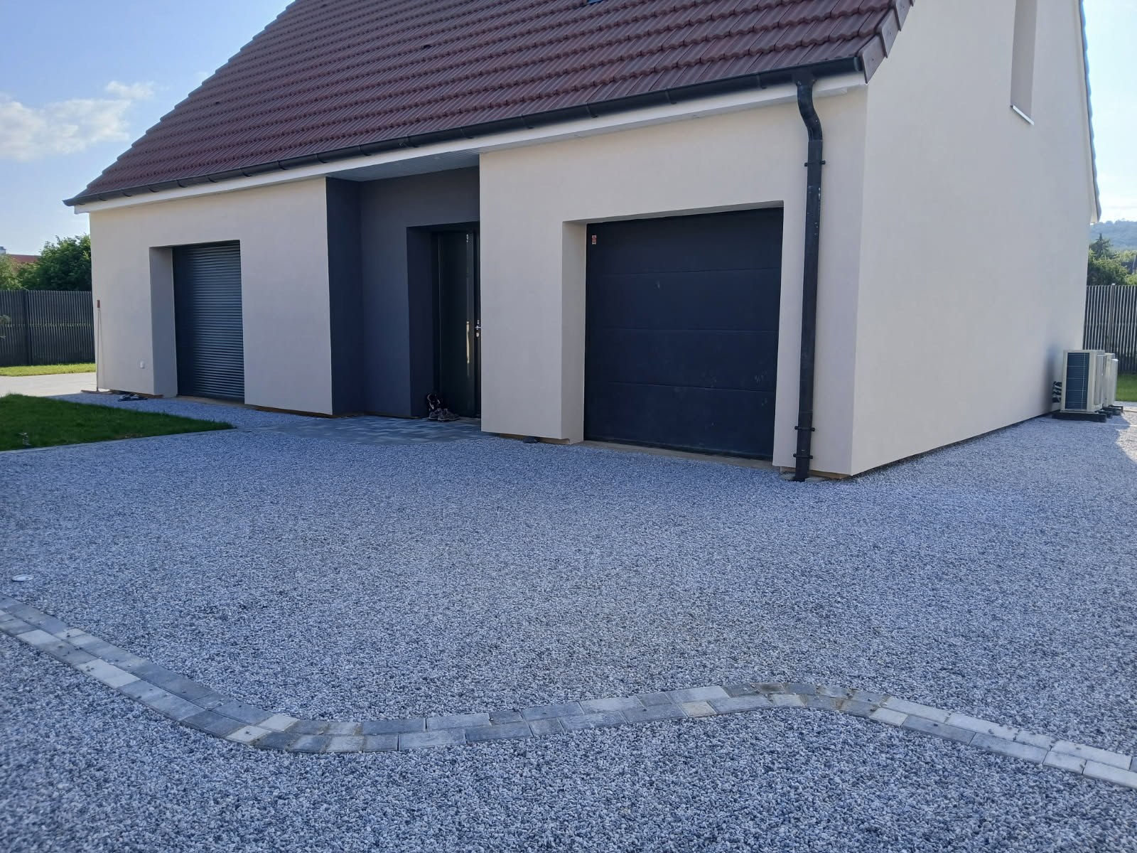 Aménagement de terrasse, cour et allée